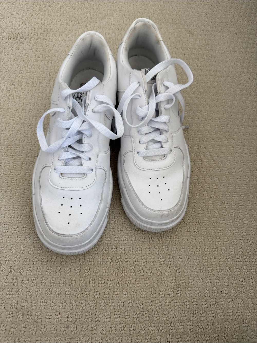 Nike Women's White Low-Top Leather Sneakers